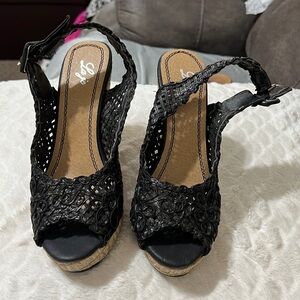 LaJe wedges in black 8